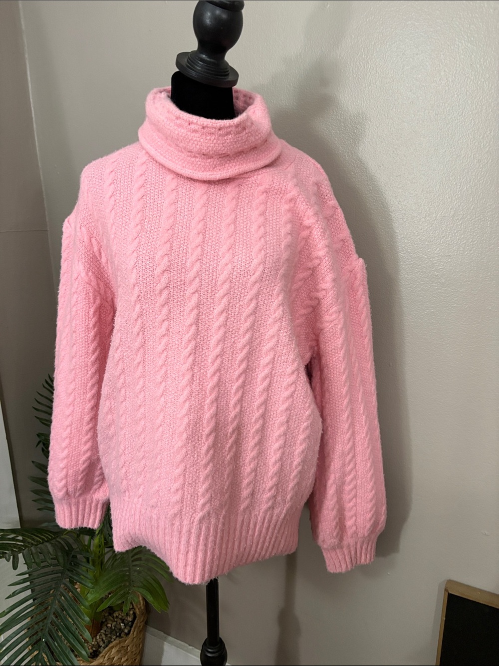 English Factory Pink Cable Knit Turtleneck Sweater Women’s Medium